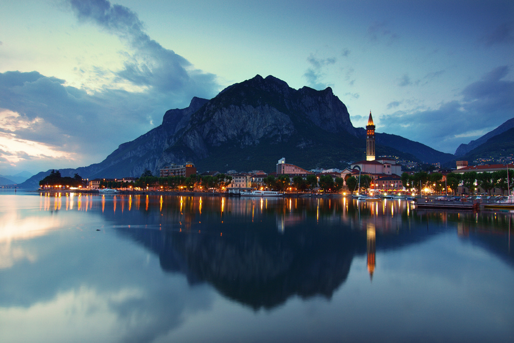 Lecco_town_after_sunset_Lombardy_Italy.j
